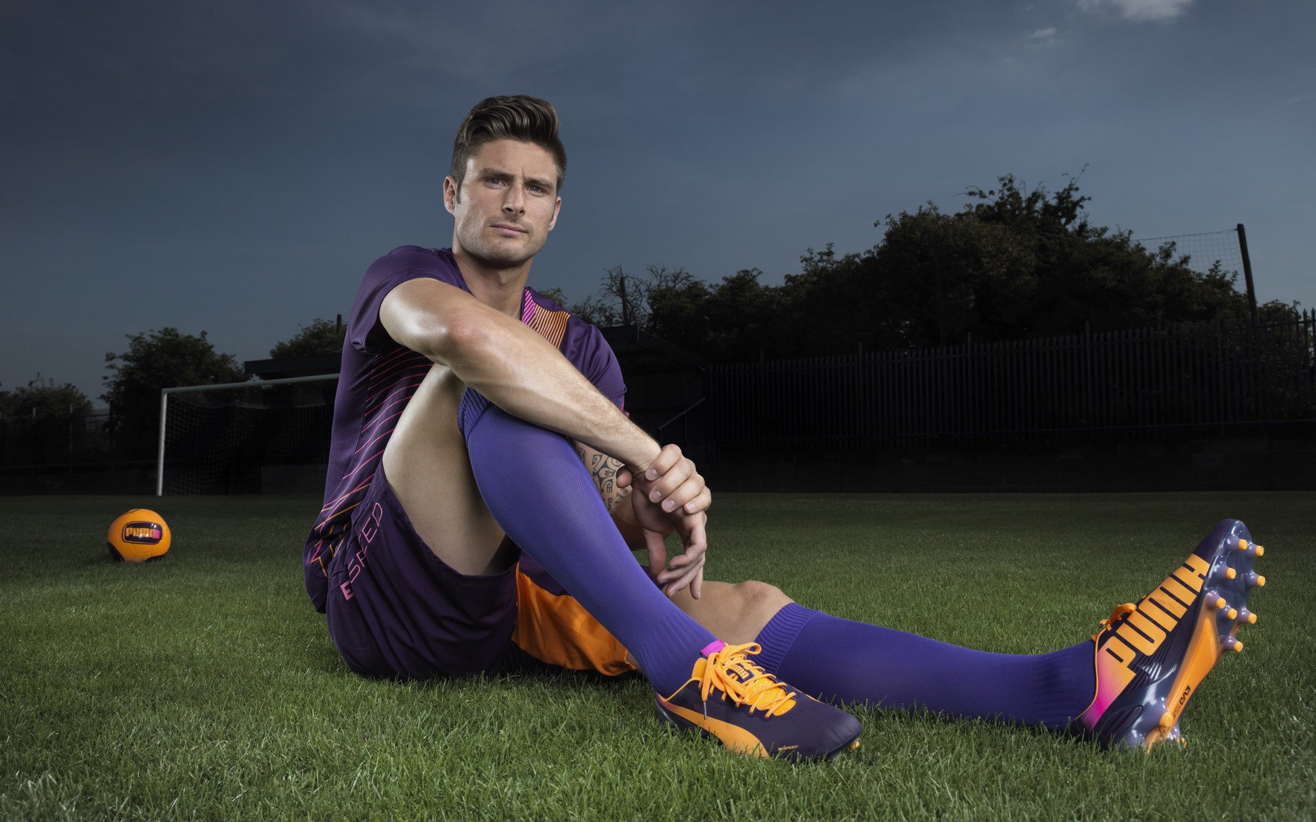 九游体育在线-赛段挑战：那些让车手一夜成名的经典路线，车手比赛